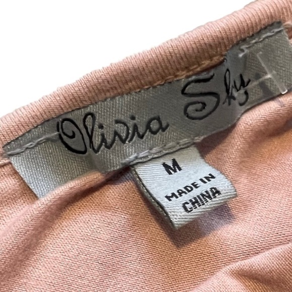 Olivia Sky Gorgeous Blush Waterfall V-Neck Top NWOT M - Picture 6 of 7